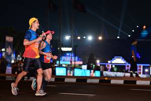 BIB: 266
                            <button type="button" onclick="openModal(15065068)" class="btn btn-primary btn-sm float-right btn-popup" data-toggle="modal" data-target=".modal-high-quality">
                        <i class="fas fa-shopping-cart"></i> Add to Cart
                    </button>
                                            <button type="button" onclick="isThisMe(15065068, true)" class="btn btn-success btn-sm float-right btn-popup btn-isme hidden" data-toggle="tooltip" data-placement="bottom" title="นี่คือรูปของคุณใช่ไหม คลิกที่นี่เพื่อเอาเข้าอัลบั้ม">
                        <i class="fas fa-plus"></i> Add to album
                    </button>
                    <button type="button" onclick="isThisMe(15065068, false)" class="btn btn-warning btn-sm float-right btn-popup btn-isnotme hidden">
                        <i class="fas fa-ban"></i> Remove from album
                    </button>